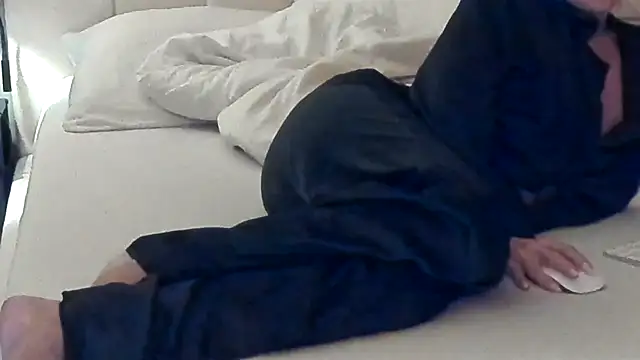 Snapshot of simonacavali chatting on 02-14-26, 11:49 simonacavali online show from 02-14-26, 11:49