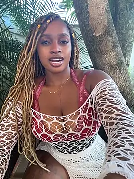 Snapshot of darle_volant chatting on 06-24-26, 02:48 darle volant online show from 06-24-26, 02:48