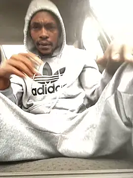 BaggyDirt online show from 10-12-25, 05:20