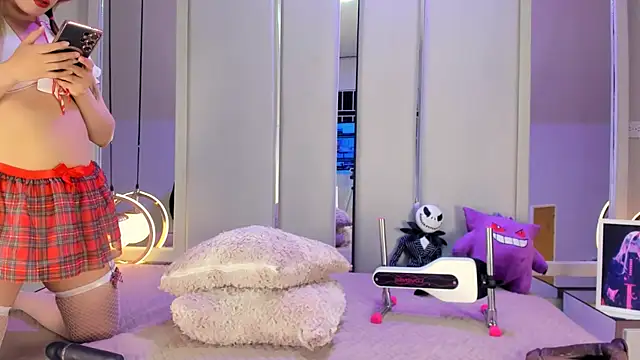 VesperVelvet online show from 11-20-25, 08:53