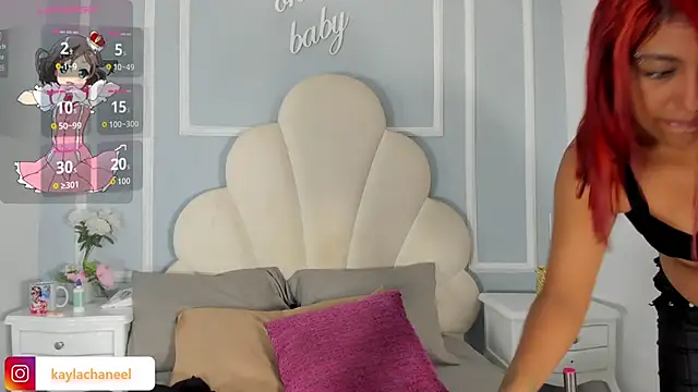 Snapshot of Kaylachannell chatting on 10-03-25, 09:49 Kaylachannell online show from 10-03-25, 09:49