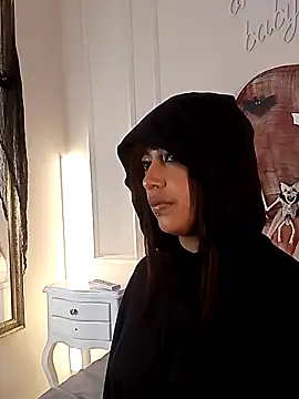 Kaylachannell online show from 10-24-25, 04:11