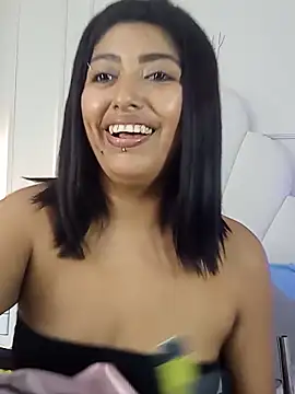 Snapshot of Kaylachannell chatting on 06-13-26, 03:15 Kaylachannell online show from 06-13-26, 03:15