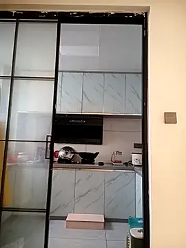 chengcheng12 online show from 10-28-25, 12:55