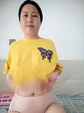 chengcheng12 online show from 10-19-25, 01:19