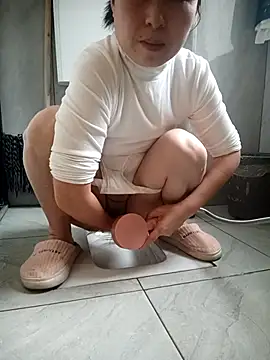 chengcheng12 online show from 10-30-25, 12:53