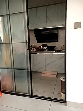 chengcheng12 online show from 12-19-25, 01:42