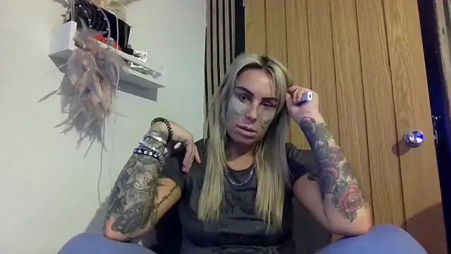 poppyinga1 online show from 02-23-26, 04:51