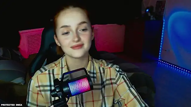 Snapshot of wwwlexicom chatting on 04-06-26, 03:13 wwwlexicom online show from 04-06-26, 03:13