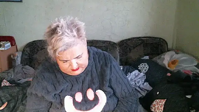 Lana555 online show from 12-17-25, 12:21