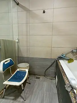 Snapshot of winds1069 chatting on 03-19-26, 04:40 winds1069 online show from 03-19-26, 04:40