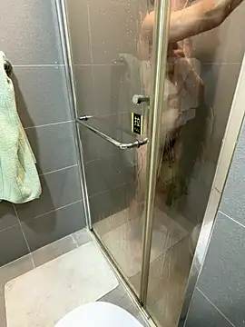 Snapshot of winds1069 chatting on 03-22-26, 05:25 winds1069 online show from 03-22-26, 05:25