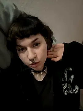 Snapshot of whitebunny88 chatting on 10-27-25, 12:44 whitebunny88 online show from 10-27-25, 12:44