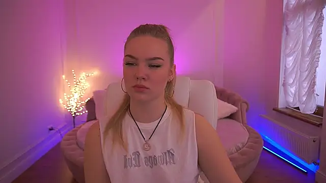 CelesteNoir online show from 12-18-25, 07:57