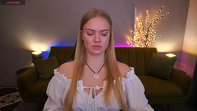 CelesteNoir online show from 11-13-25, 07:23