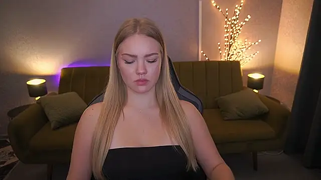 CelesteNoir online show from 10-02-25, 06:28