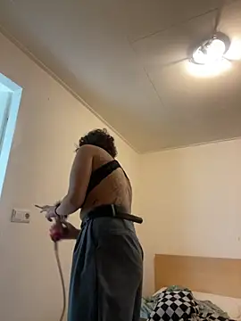 Piggiteablacktea online show from 10-22-25, 02:49