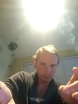 piercingpik online show from 11-04-25, 08:12