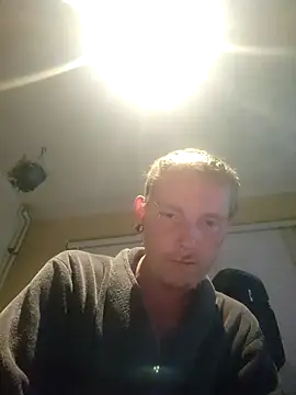 piercingpik online show from 04-28-26, 08:46