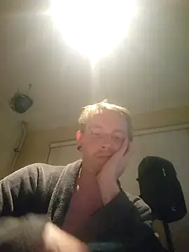 piercingpik online show from 05-12-26, 08:15