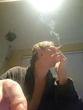 piercingpik online show from 12-22-25, 10:43