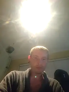 piercingpik online show from 05-04-26, 07:50