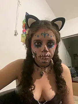 Snapshot of Lucy_YupiSweet chatting on 11-01-25, 08:41 Lucy YupiSweet online show from 11-01-25, 08:41