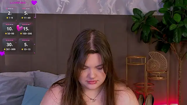 EmilyHyde online show from 03-06-26, 10:43