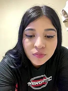 Vliacoooper2 online show from 11-30-25, 06:03