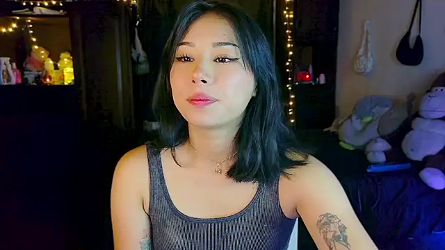 Shisuku Sophi online show from 05-22-26, 04:43