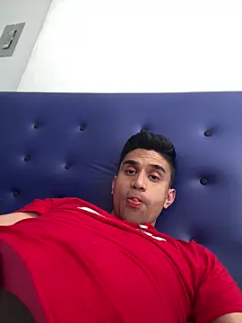 Camachito332 online show from 06-17-26, 07:02