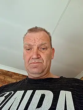 Snapshot of wallacelegend chatting on 02-25-26, 06:13 wallacelegend online show from 02-25-26, 06:13