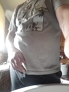 Snapshot of wallacelegend chatting on 11-04-25, 01:48 wallacelegend online show from 11-04-25, 01:48