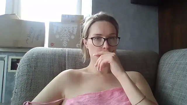 Snapshot of Jugira chatting on 06-14-26, 02:07 Jugira online show from 06-14-26, 02:07