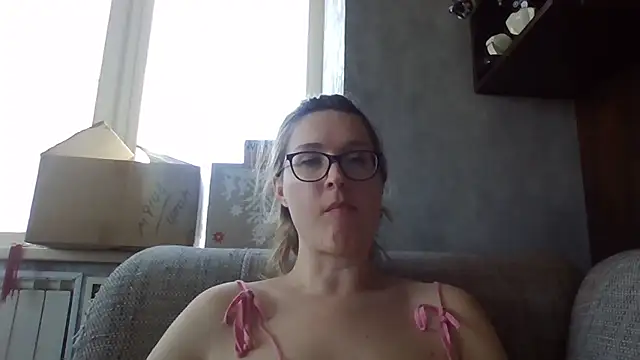 Snapshot of Jugira chatting on 06-22-26, 02:36 Jugira online show from 06-22-26, 02:36