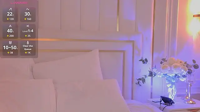 Snapshot of NancySmitts chatting on 11-14-25, 07:06 NancySmitts online show from 11-14-25, 07:06