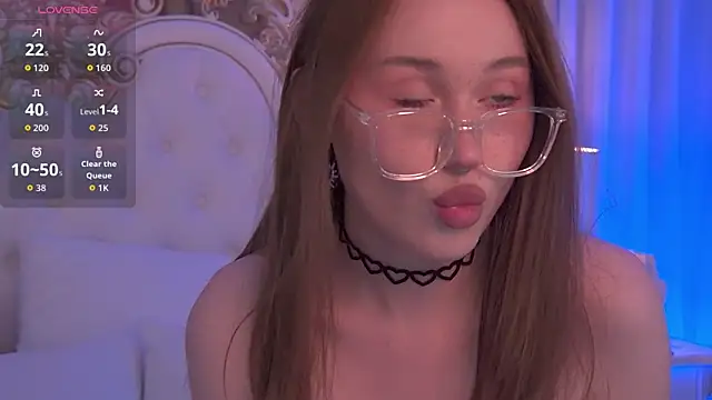 Snapshot of NancySmitts chatting on 09-28-25, 03:30 NancySmitts online show from 09-28-25, 03:30