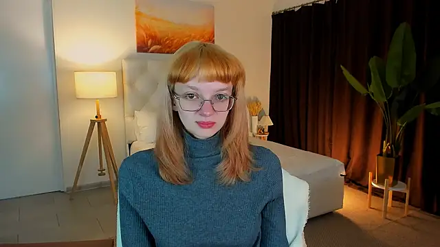 MollyJiggles online show from 10-04-25, 12:39