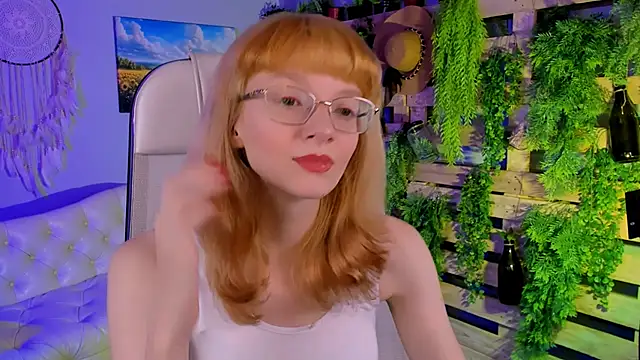 MollyJiggles online show from 10-12-25, 12:28