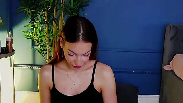 Snapshot of KimmDaviss chatting on 02-20-26, 06:59 KimmDaviss online show from 02-20-26, 06:59