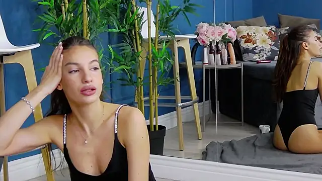 KimmDaviss online show from 10-25-25, 06:56