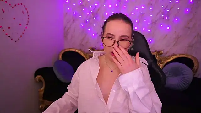 SofieBloom online show from 03-05-26, 01:24