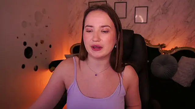SofieBloom online show from 05-13-26, 12:06