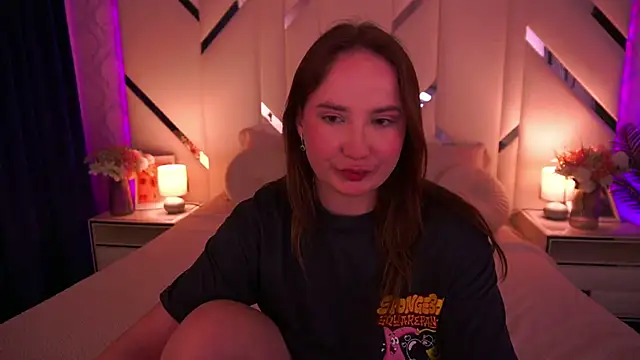 SofieBloom online show from 05-19-26, 10:39