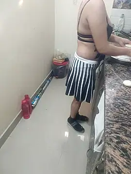 Pihu Chopra online show from 11-18-25, 03:21