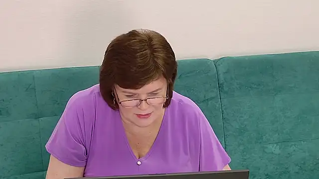 Sandra Sunrise online show from 12-18-25, 10:41