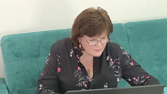 Sandra Sunrise online show from 10-21-25, 11:20