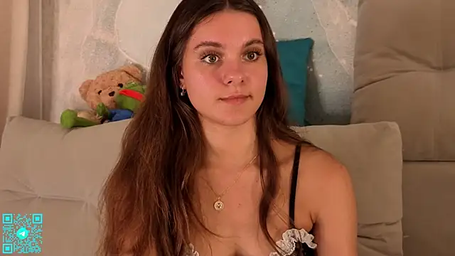 Snapshot of chloemilka chatting on 07-17-26, 05:10 chloemilka online show from 07-17-26, 05:10