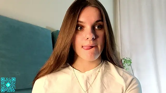 chloemilka online show from 03-26-26, 05:11