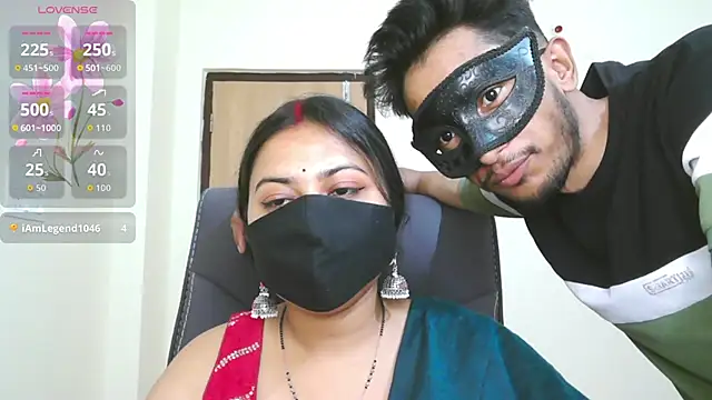 SassyWildCouple online show from 04-13-26, 10:19